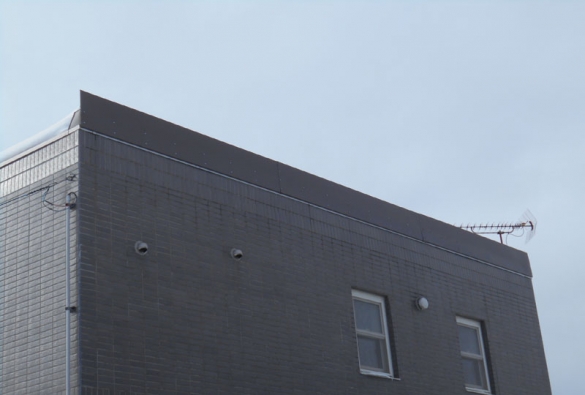 滝川市 店舗雪庇対策 岩田住宅商事株式会社