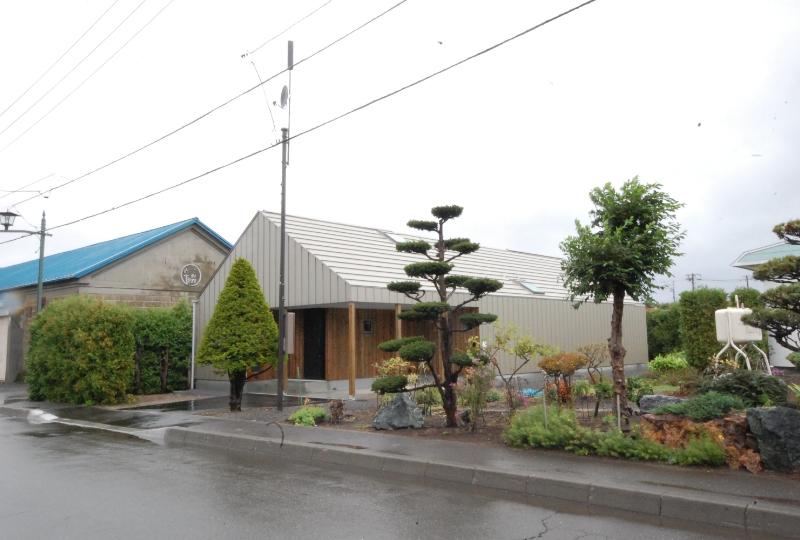 ウッドデッキテラスのある家